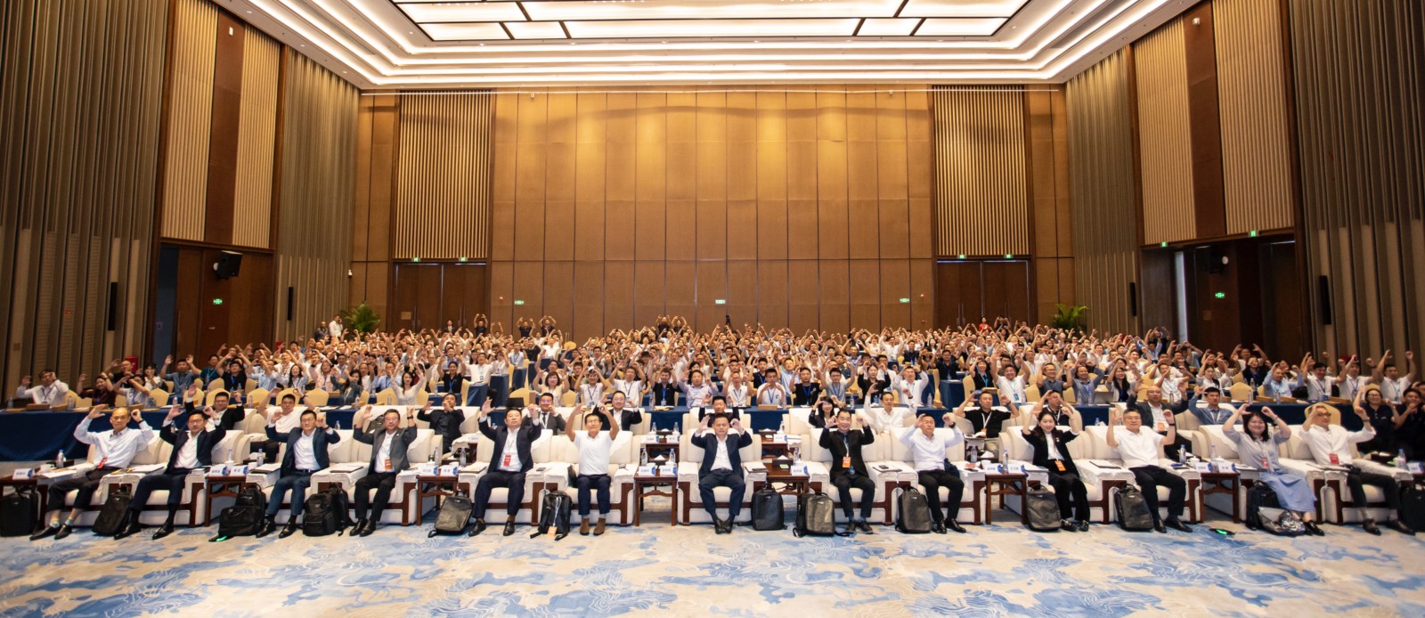 配圖.jpg 配圖.jpg